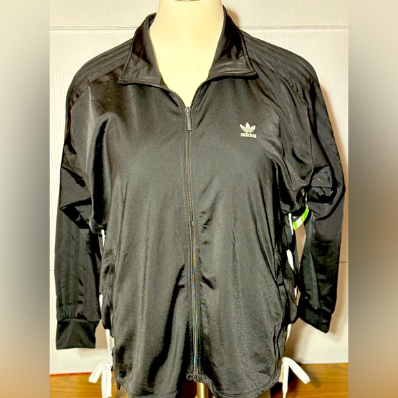 SOLD-Adidas women’s 3X Always Original warm up jacket Zip front 2 pockets inside - Picture 2 of 10